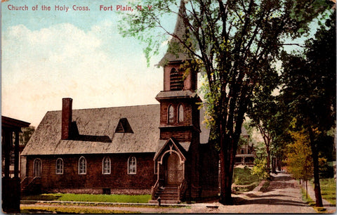 NY, FORT PLAIN - Church of the Holy Cross closeup postcard - MB0574