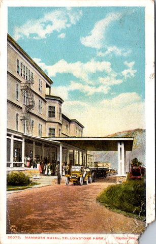 WY, YELLOWSTONE - Mammoth Hotel closeup, Yellowstone Park postcard - NL0395