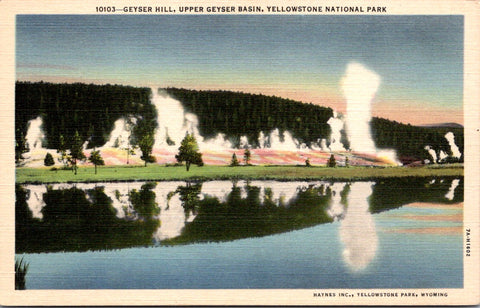 WY, YELLOWSTONE - Geyser Hill, Upper Basin, Yellowstone Park postcard - NL0594