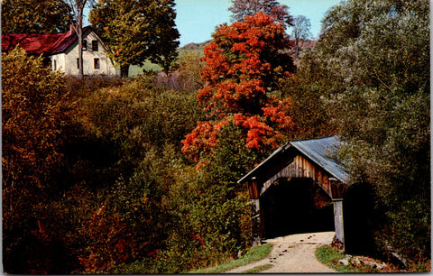 VT, STOWE - Covered Bridge, Stowe Hollow Bridge postcard - NL0677