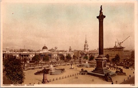 Foreign postcard - LONDON, England - Trafalgar Square in Westminster - NL0694