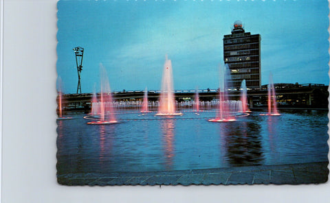 NY, NEW YORK CITY - JFK Airport, Arrival bldg, fountain etc postcard - NL0748