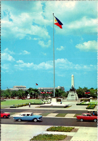 Foreign postcard - MANILA, Philippines - Luneta Park, Rizal Monument - NL0778