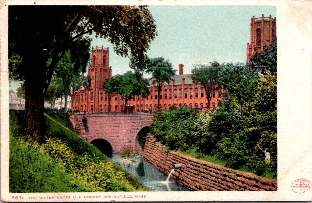 MA, SPRINGFIELD - Water Shops, U S Armory - Detroit Photographic postcard - R009