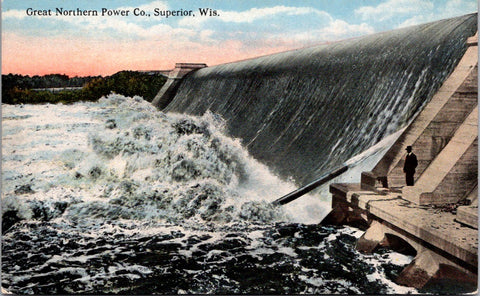WI, Superior - Great Northern Power Co dam, with a man in a hat postcard - S0155