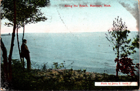 MI, Manistee - Along the Beach, young man - 1909 postcard - SL2665