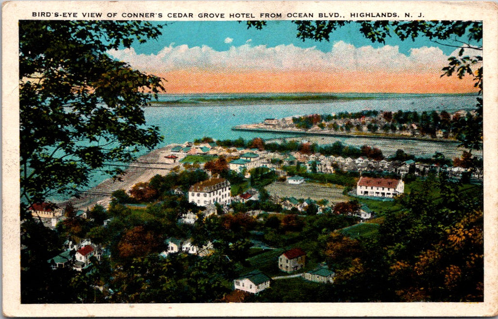 NJ, HIGHLANDS - Conners Cedar Grove Hotel from Ocean Blvd postcard - SL2668