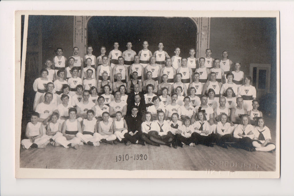 NY, REDFIELD - Class or Group RPPC, photographer S Redfield (of NYC?) - SL3029