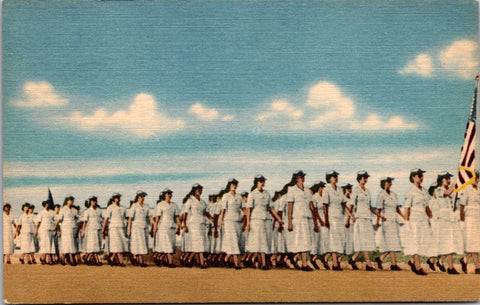 TX, Lackland - Women in Summer Uniforms, in WAF Parade postcard - SL3058