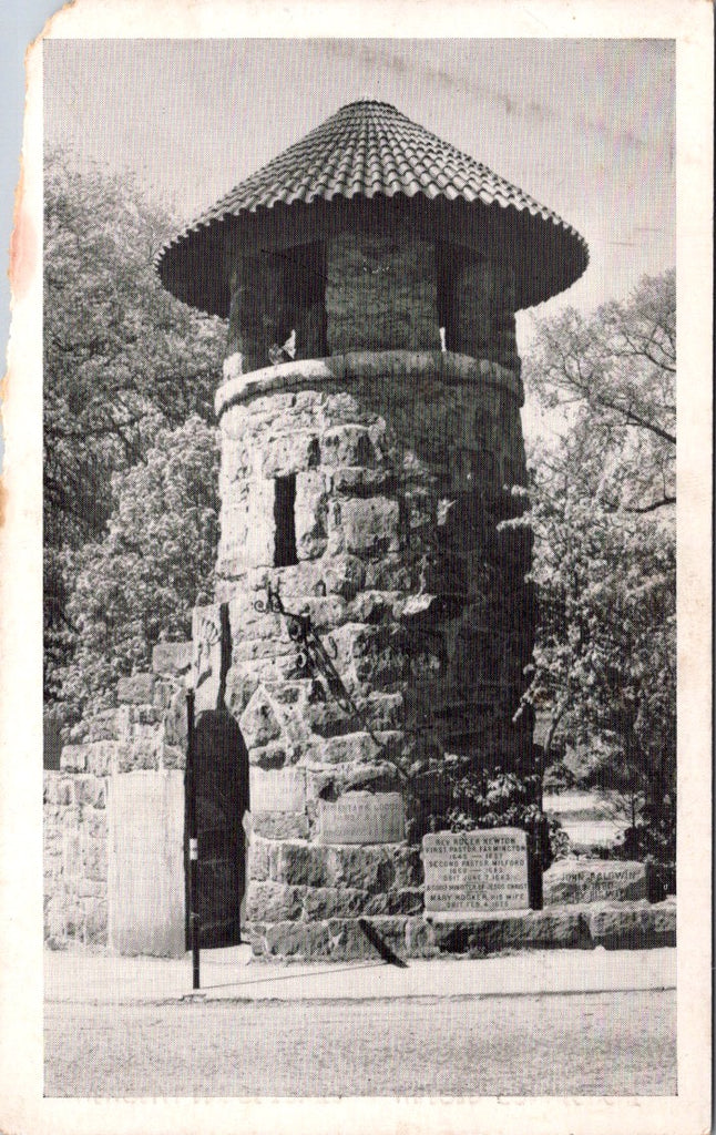 CT, MILFORD - Memorial Bridge tower close up - vintage postcard - SL3066