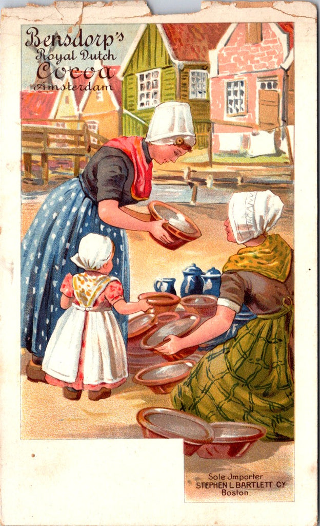 Greetings - Misc - Dutch Mother and kids - flow blue wares? postcard - w02128