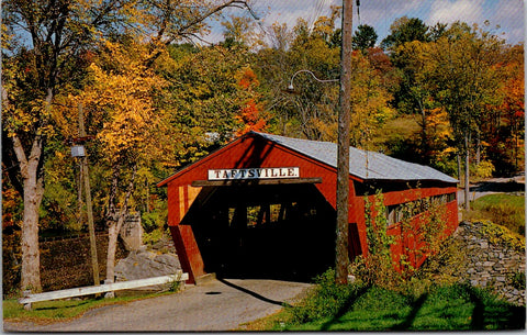 VT, TAFTSVILLE - Covered Bridge postcard - wK0324