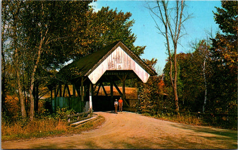 VT, DANVILLE - Covered Bridge, Green Bank Hollow bridge postcard - WK0336