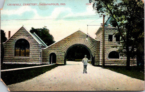 IN, Indianapolis - Crowhill Cemetery entrance, guardsman postcard - E23463