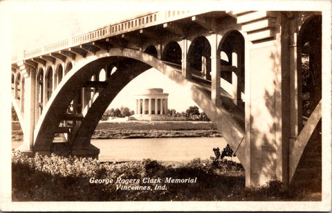 IN, VINCENNES - George Rogers Clark memorial from underside of bridge - K04198