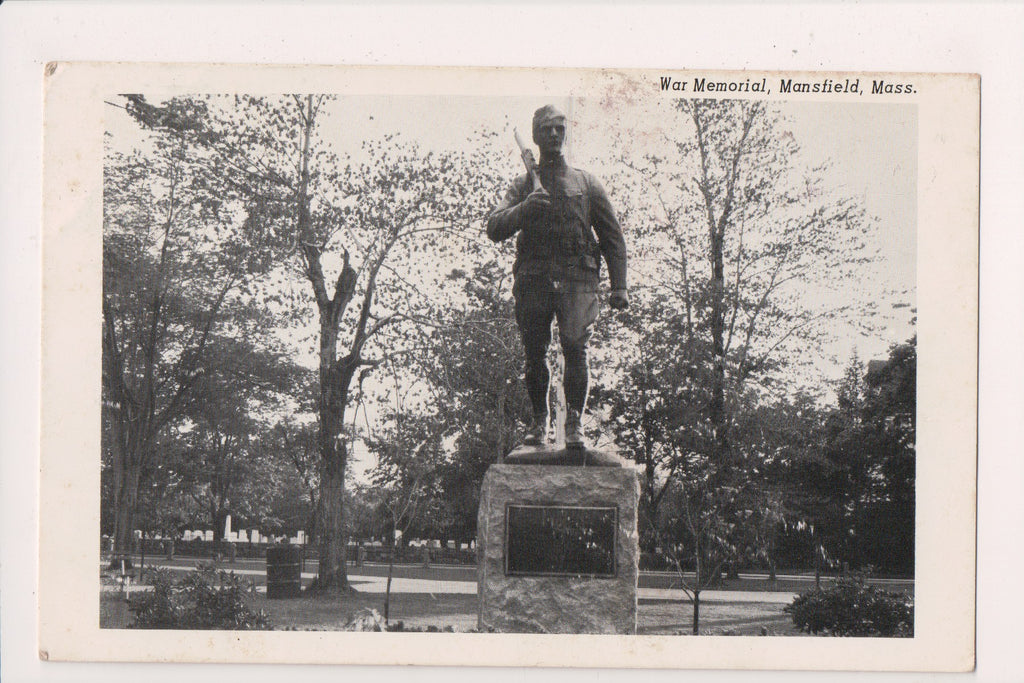 MA, MANSFIELD - War Memorial up close - 1972 postcard - sl3089