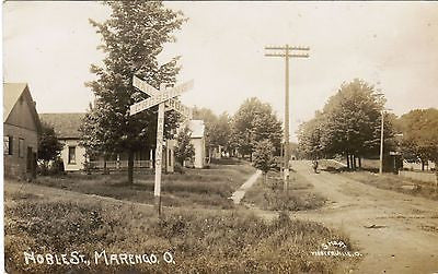 OH, MARENGO - Noble Street, RR Crossing warning - Short RPPC postcard - B06046