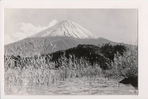 Foreign postcard - Mt Fuji from Lake Kawaquchi - RPPC - 2k0285