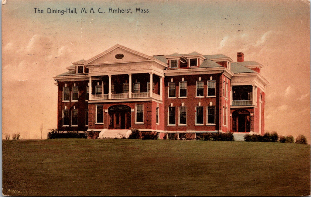 MA, Amherst - M A C Dining Hall - vintage postcard - 2k1147