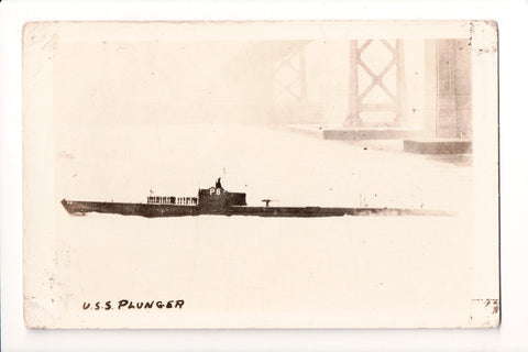 SHIP postcard - PLUNGER, USS - P8- men on deck - RPPC - 2k0002