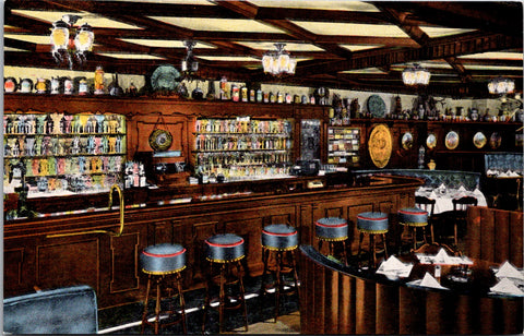 WI, Milwaukee - KARL RATZSCHs - Restaurant postcard showing BAR - 2k1418