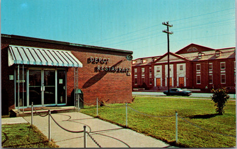 SC, Parris Island - Depot Restaurant, visitors Center postcard - 400139