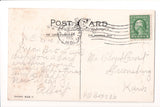 Xmas postcard - Christmas - Woman wearing a red cape - 501032