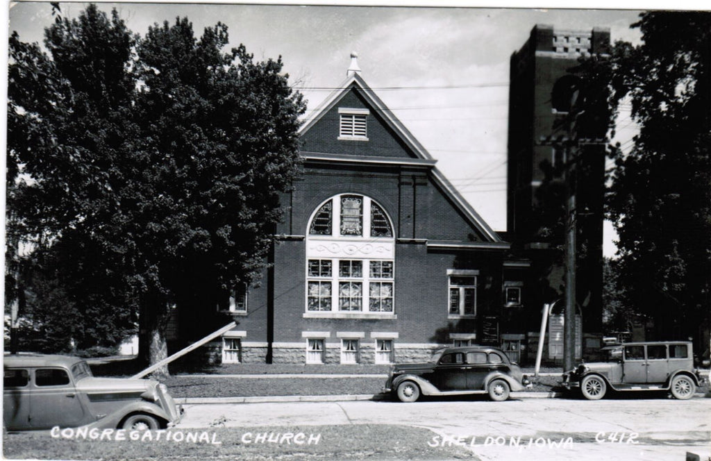 IA, SHELDON - Congregational Church, with nice old cars - RPPC - D04309