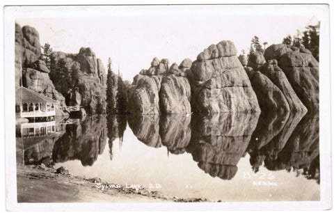 SD, SYLVAN LAKE - view showing rock ledges near hotel - BHS Inc RPPC - S01722