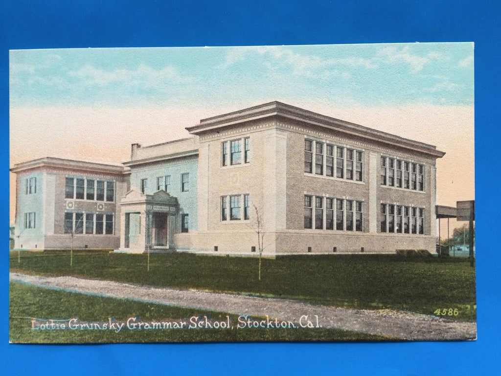 CA, Stockton - Lottie Grunsky Grammar School postcard - B04352