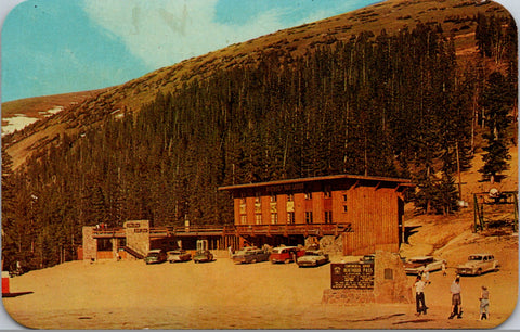 CO, Berthoud Pass Lodge - buildings, cars, people - 1964 postcard - 800160