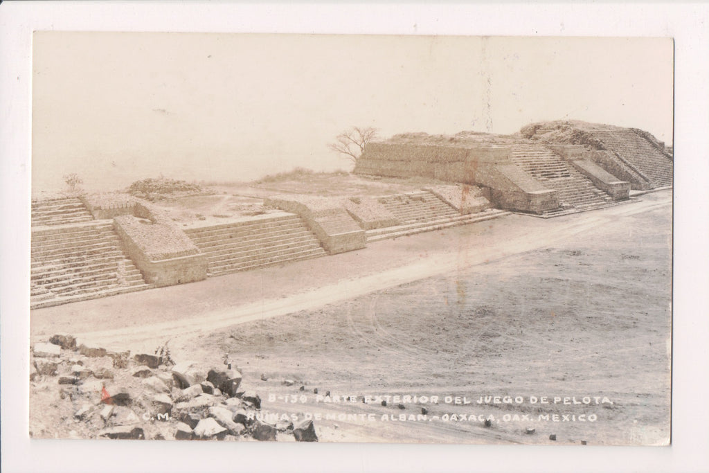 Foreign postcard - OAXACA, Mexico - Ruins de Monte Alban - RPPC - 800657
