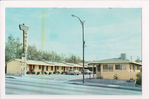 CA, Barstow - Cactus Motel - Lorains and Fred Luchsingers - A06918