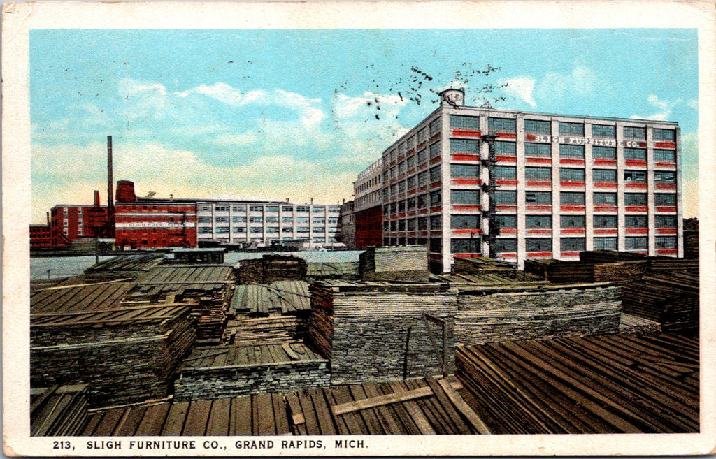 MI, GRAND RAPIDS - Sligh Furniture Co - lumber on dock - 1923 postcard - A07015