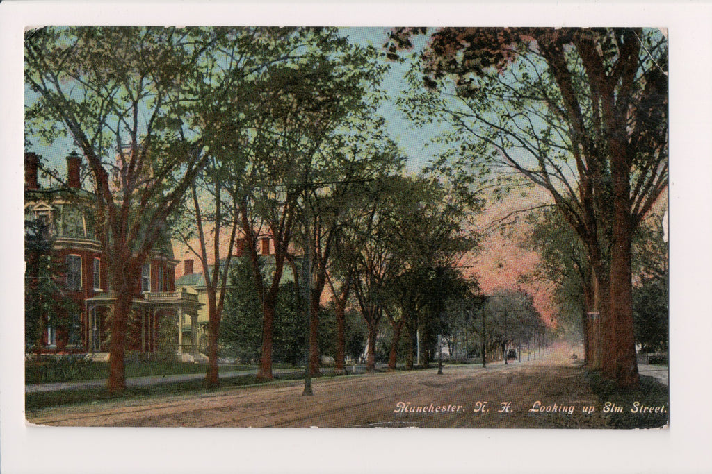 NH, Manchester - Elm St houses etc - 1910 postcard - A09005