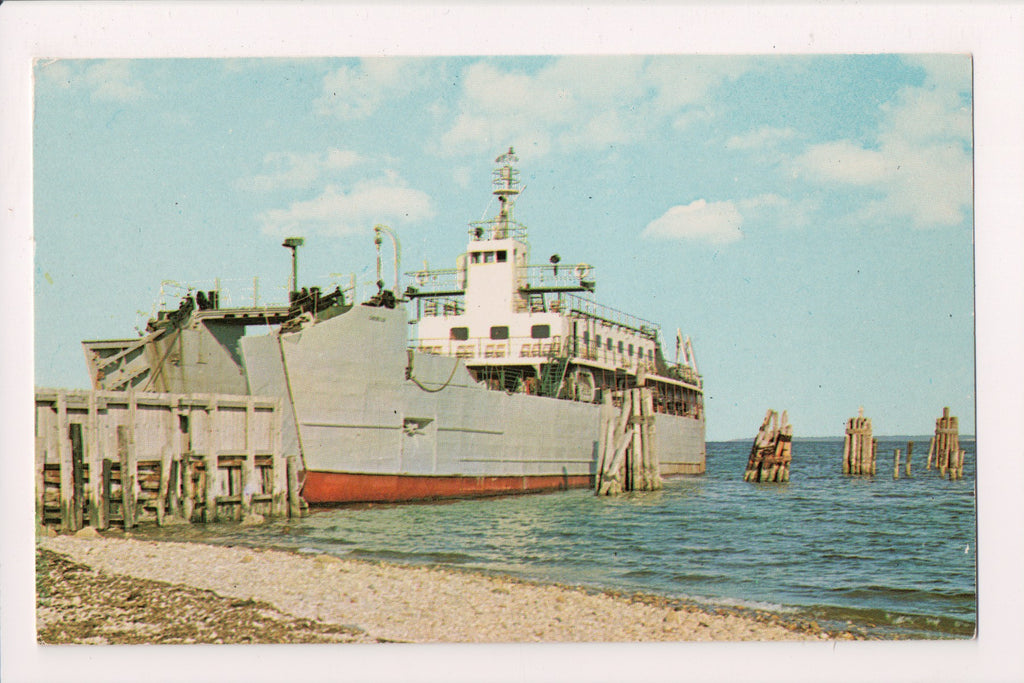 Ship Postcard - GAYHEAD - Ferry boat in Orient Point, NY - A19274