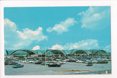 MO, St Louis - Lambert-Saint Louis Municipal Airport postcard - 800505