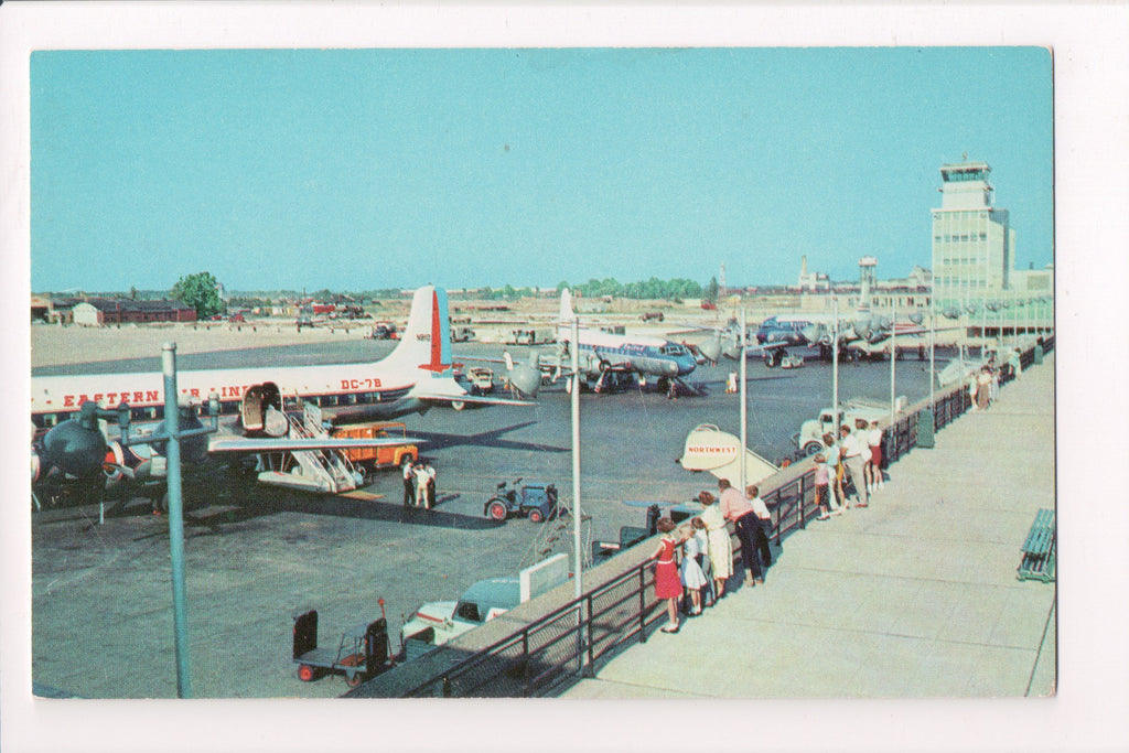 OH, Cleveland - Cleveland Hopkins Airport postcard - G17024