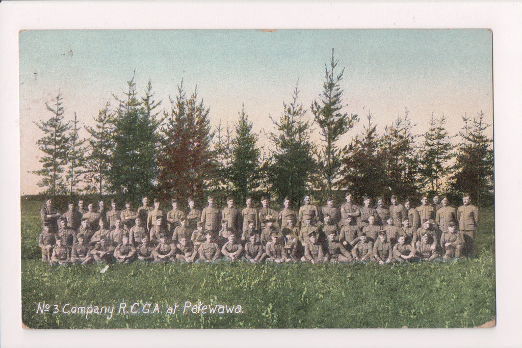 Canada - PETAWAWA, ON - No 3 Company RCGA in uniform - B17258