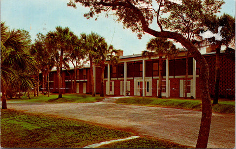 SC, HILTON HEAD ISLAND - The Adventure Inn postcard - B18118