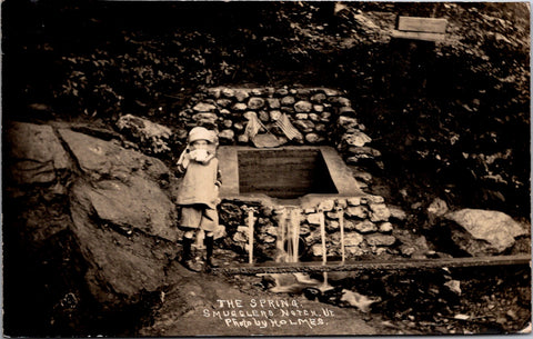 VT, Smugglers Notch - The Spring, little girl drinking - 1923 RPPC - BP0015