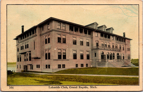 MI, GRAND RAPIDS - Lakeside Club - vintage postcard - C08267
