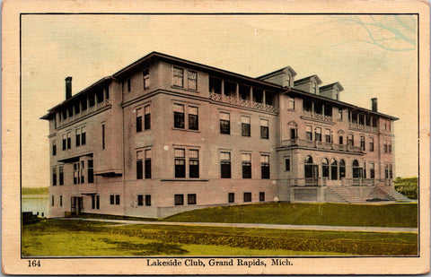 MI, Grand Rapids - Lakeside Club - vintage postcard - C08267