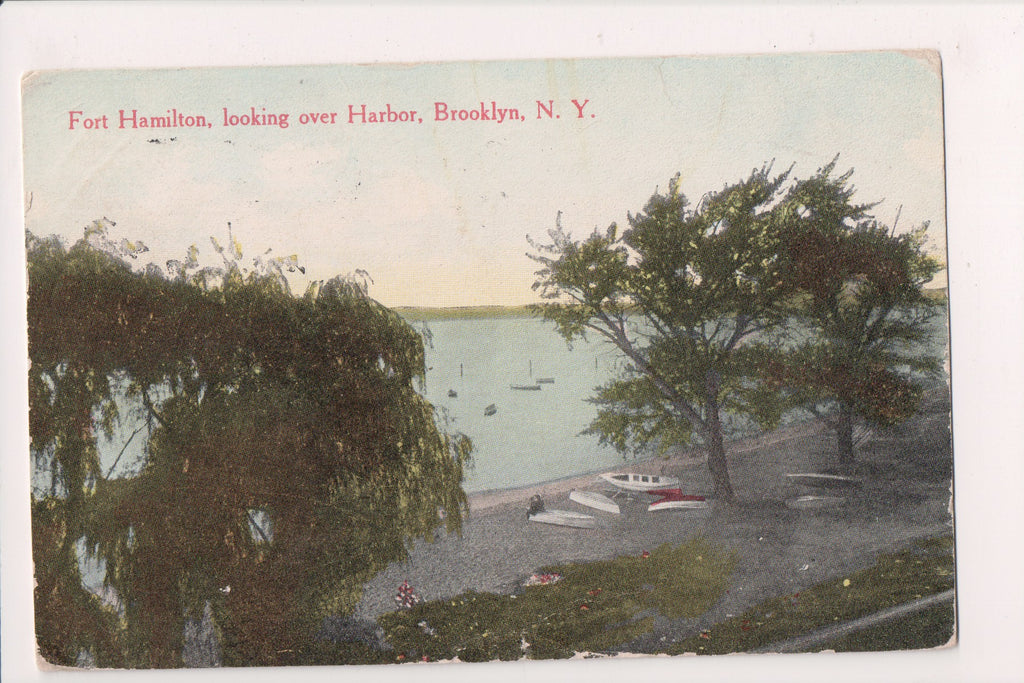 NY, BROOKLYN - Fort Hamilton looking over harbor postcard - C08470