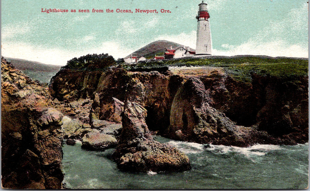 OR, Newport - Lighthouse, Light House and buildings postcard - C17199