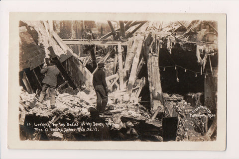 NE, OMAHA - Dewey Hotel Fire Destruction, looking for bodies - RPPC - C17748