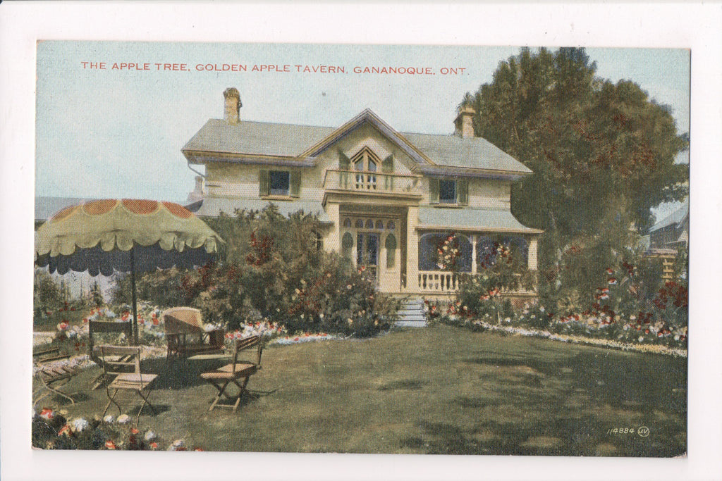 Canada - Gananoque, ON - GOLDEN APPLE TAVERN, The Apple Tree - R00677