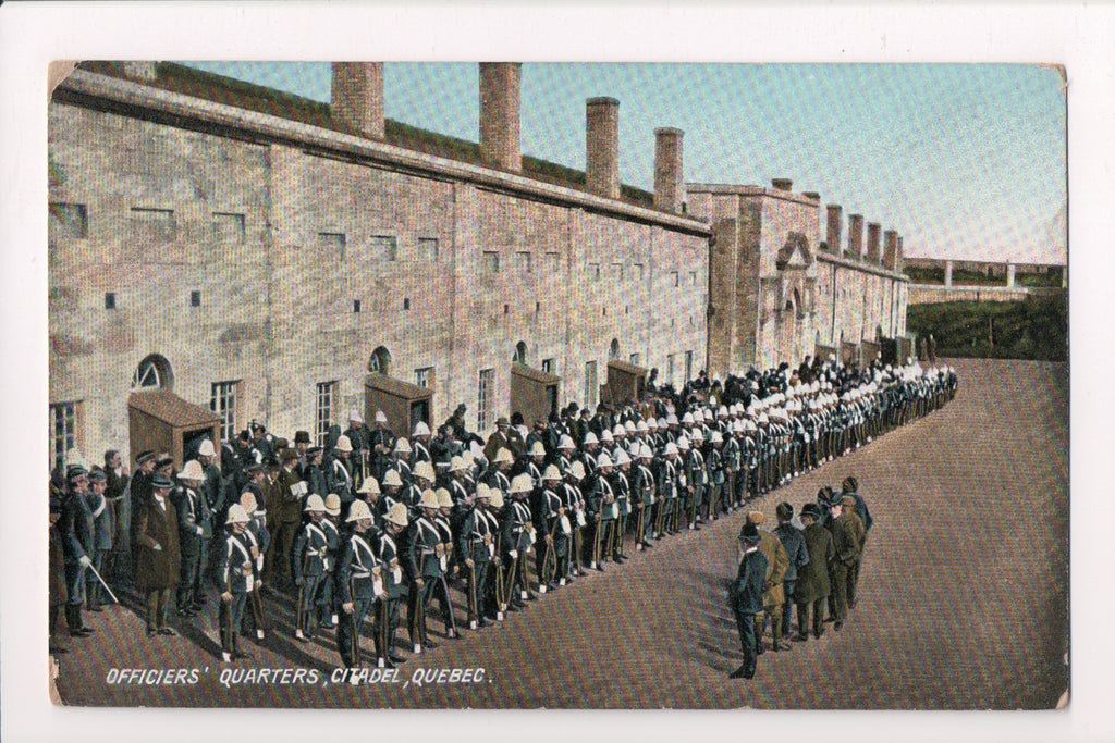 Canada - Quebec, QC - Officiers Quarters, Citadel, white helmets - cr0517