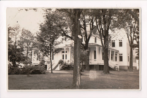 Canada - ST JEAN, QC - Mason St Bernardette - @1945 RPPC - D06165