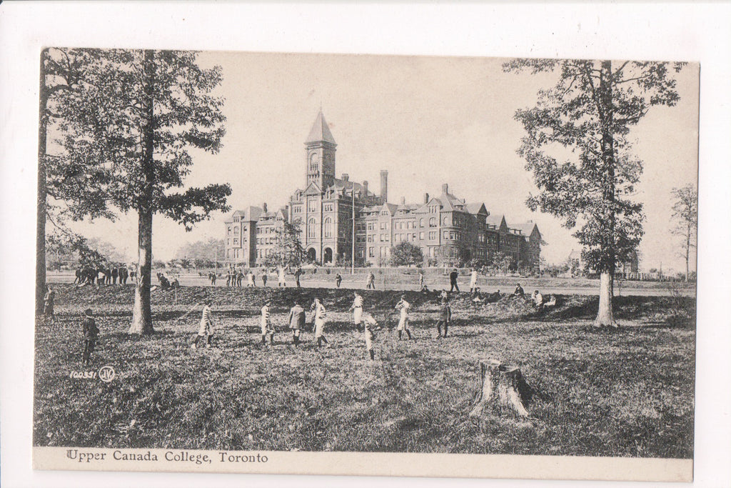 Canada - TORONTO, ON - Upper Canada College with Football team? - w01842